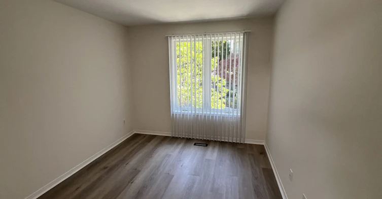 21 Lower Village Gate N/A, Toronto, ON, M5P 3L7 - 19