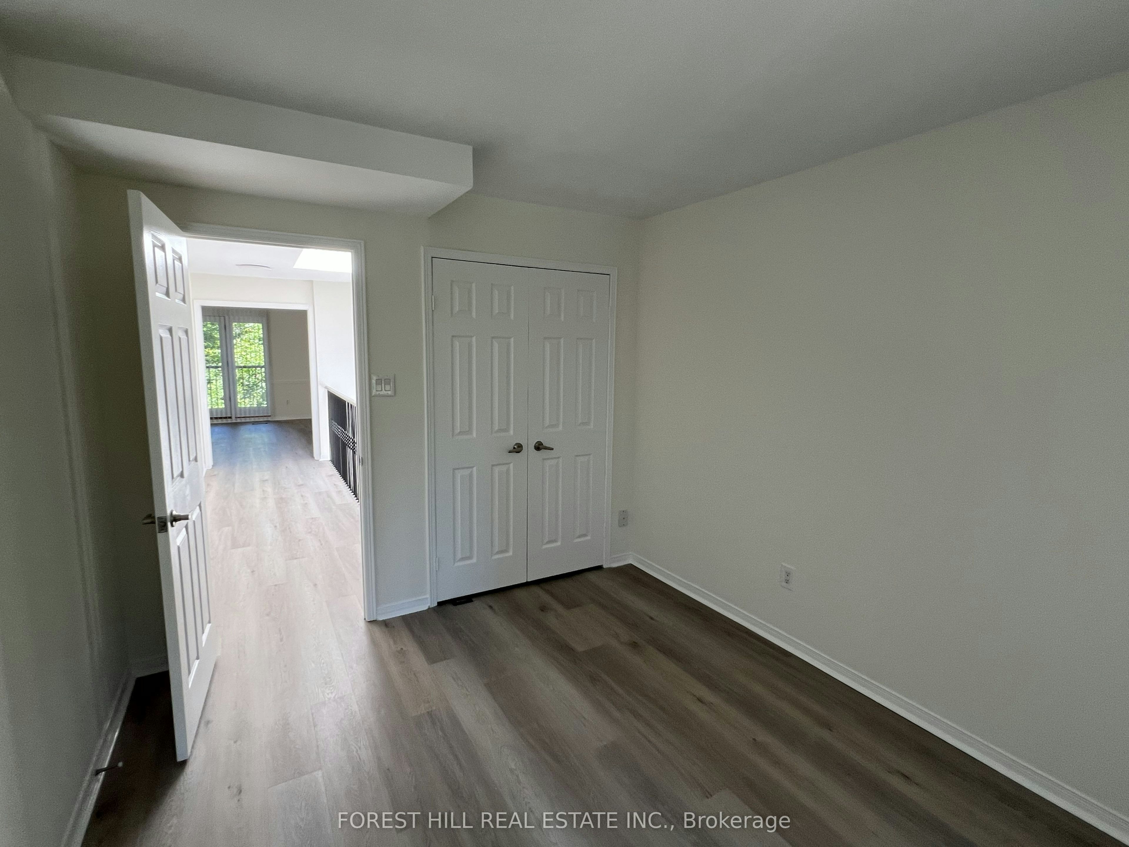 21 Lower Village Gate N/A, Toronto, ON, M5P 3L7 - 20