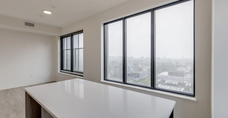 1408-181 Sterling Road, Toronto, ON, M6R 2B2 - 13