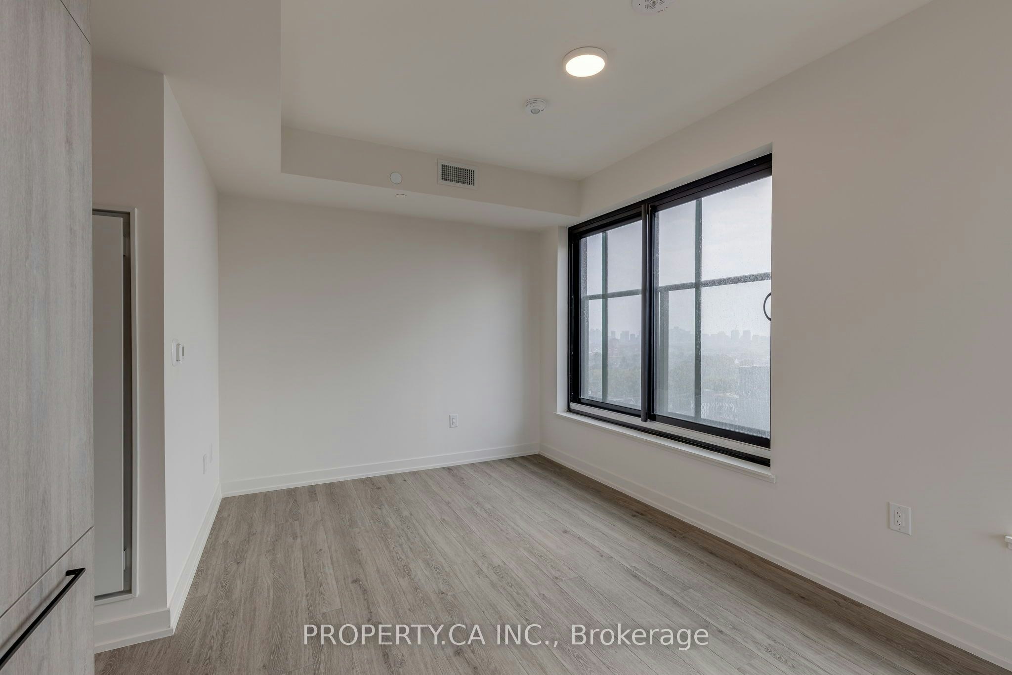 1408-181 Sterling Road, Toronto, ON, M6R 2B2 - 14