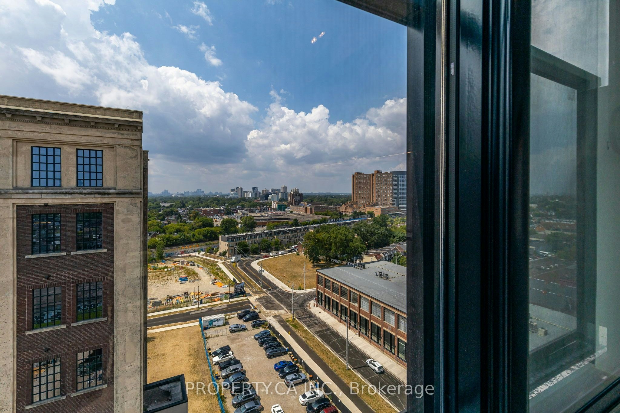 1408-181 Sterling Road, Toronto, ON, M6R 2B2 - 27