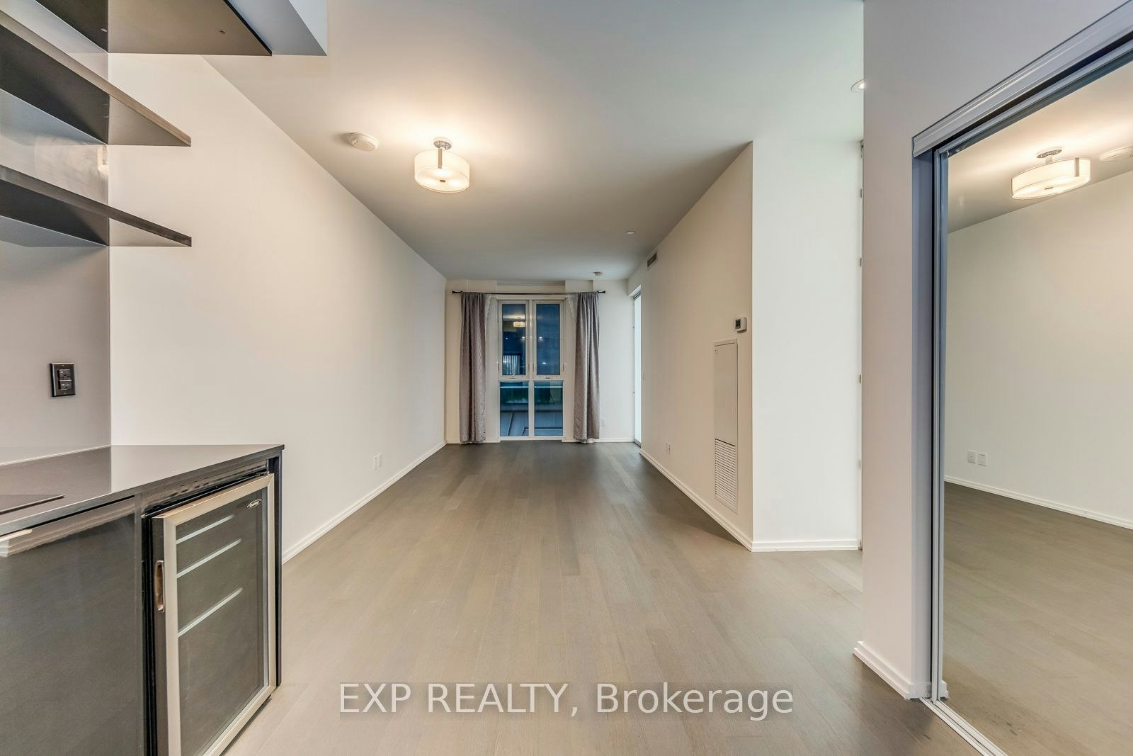 309-70 Temperance Street, Toronto, ON, M5H 4E8 - 8