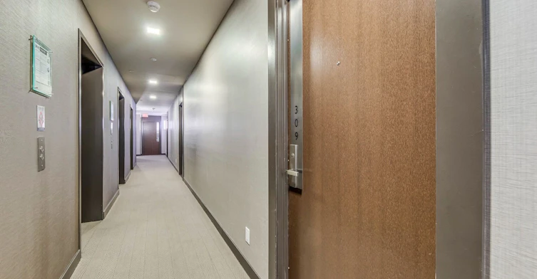 309-70 Temperance Street, Toronto, ON, M5H 4E8 - 5