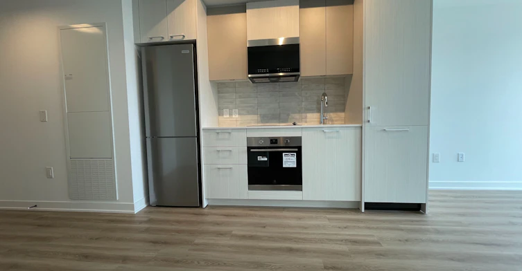 1502-10 Oak Street, Toronto, ON, M5A 0Z1 - 4