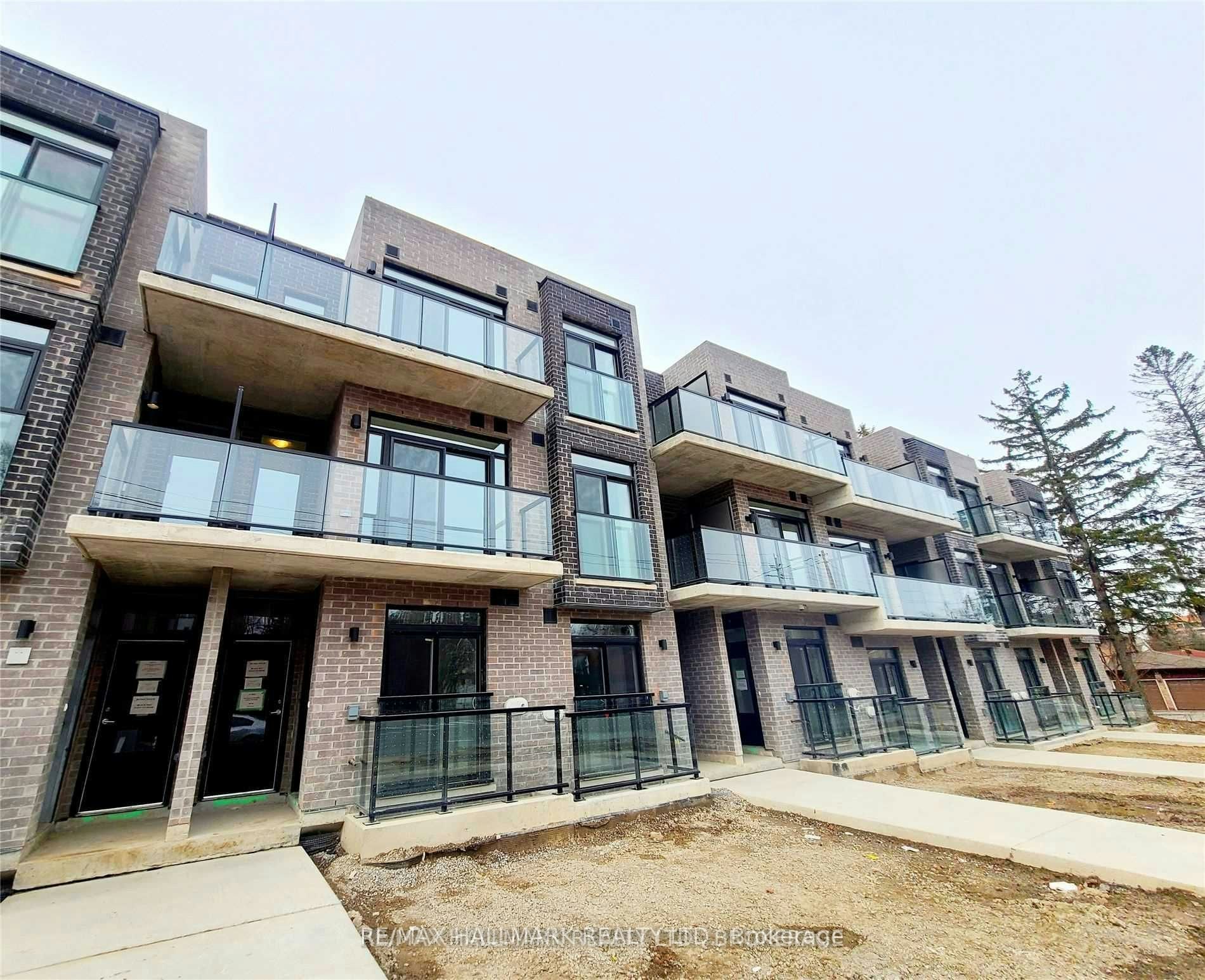 8-262 Finch Avenue E, Toronto, ON, M2N 0L3