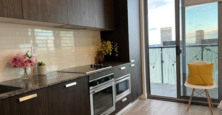 4402-50 Charles Street E, Toronto, ON, M4Y 0C3 - 5