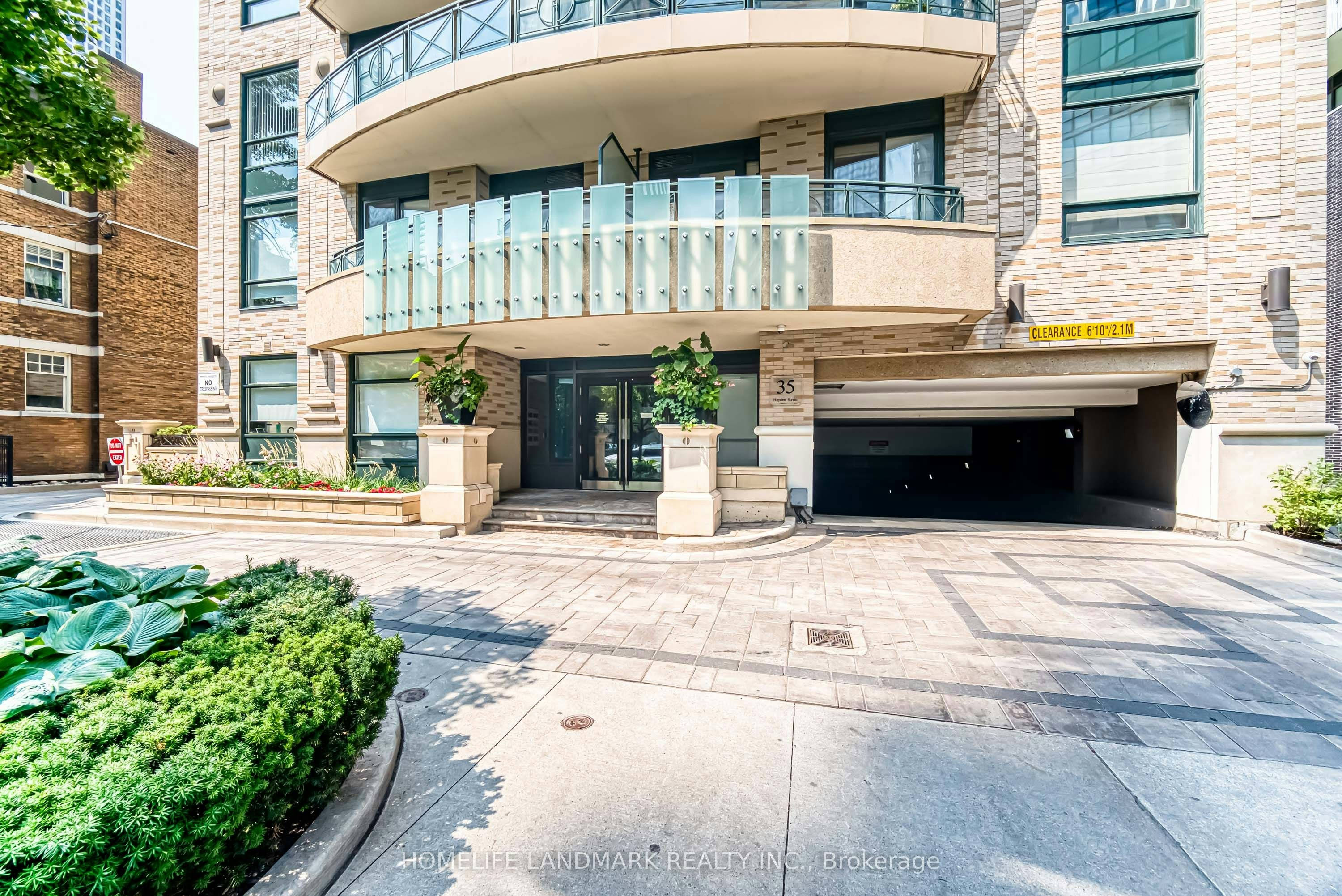 2701-35 Hayden Street, Toronto, ON, M4Y 3C3 - 3