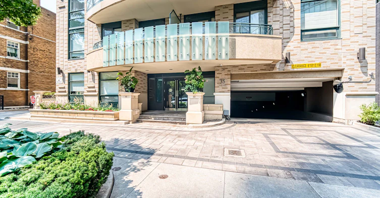 2701-35 Hayden Street, Toronto, ON, M4Y 3C3 - 3