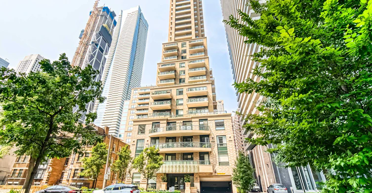 2701-35 Hayden Street, Toronto, ON, M4Y 3C3 - 2