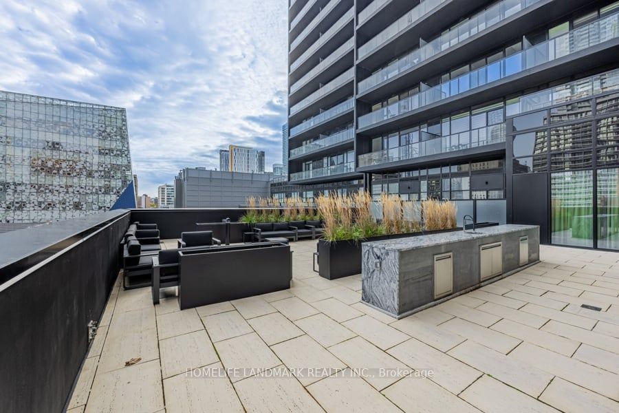 1421-20 Edward Street, Toronto, ON, M5G 0C5 - 14