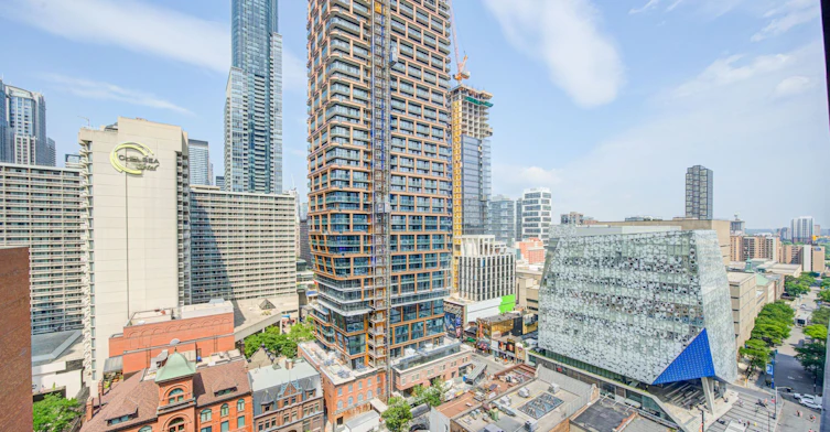 1421-20 Edward Street, Toronto, ON, M5G 0C5 - 8