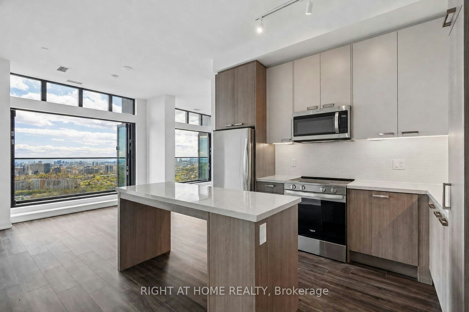 20 Soudan Avenue, Toronto, ON, M4S 0E2 - 12