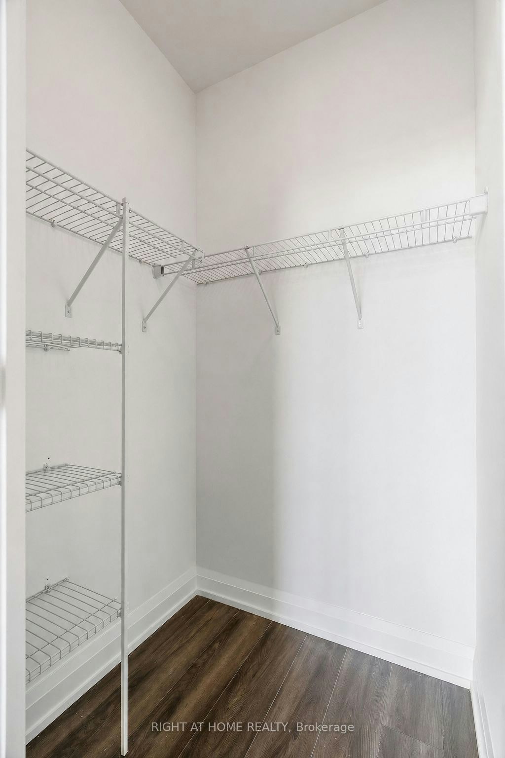 20 Soudan Avenue, Toronto, ON, M4S 0E2 - 22