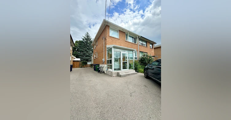 Main-53 Garthdale Court, Toronto, ON, M3H 5P7