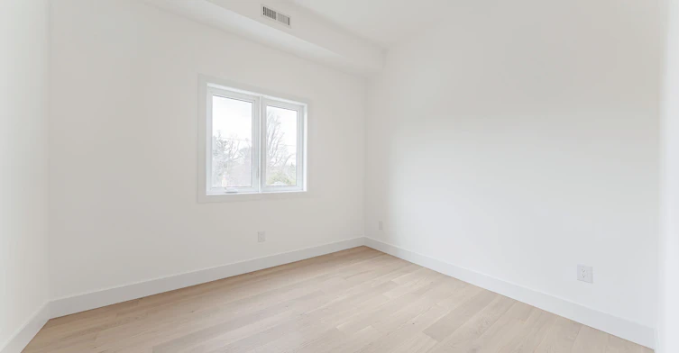 712 Eglinton Avenue E, Toronto, ON, M4G 2K7 - 29