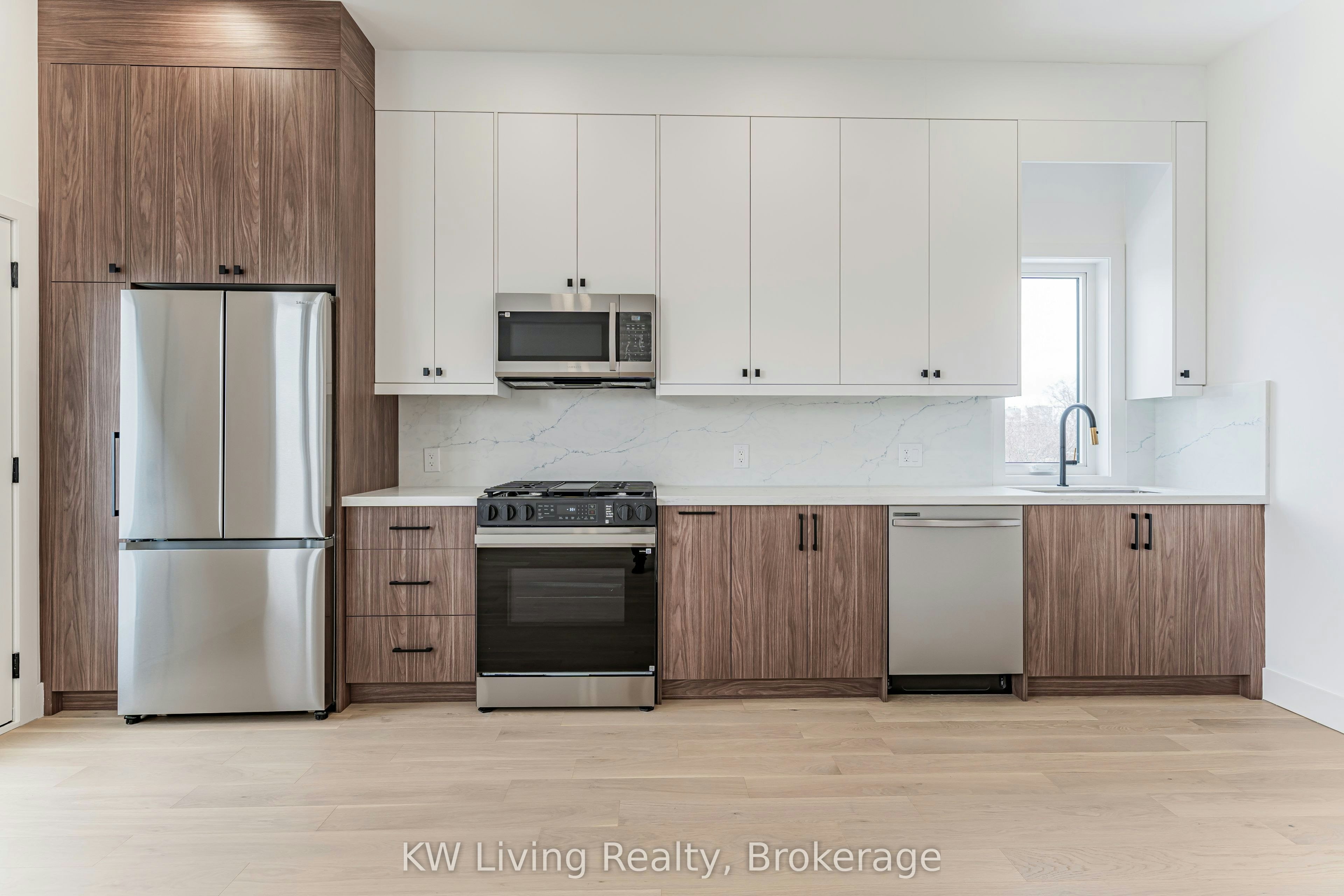 712 Eglinton Avenue E, Toronto, ON, M4G 2K7 - 39