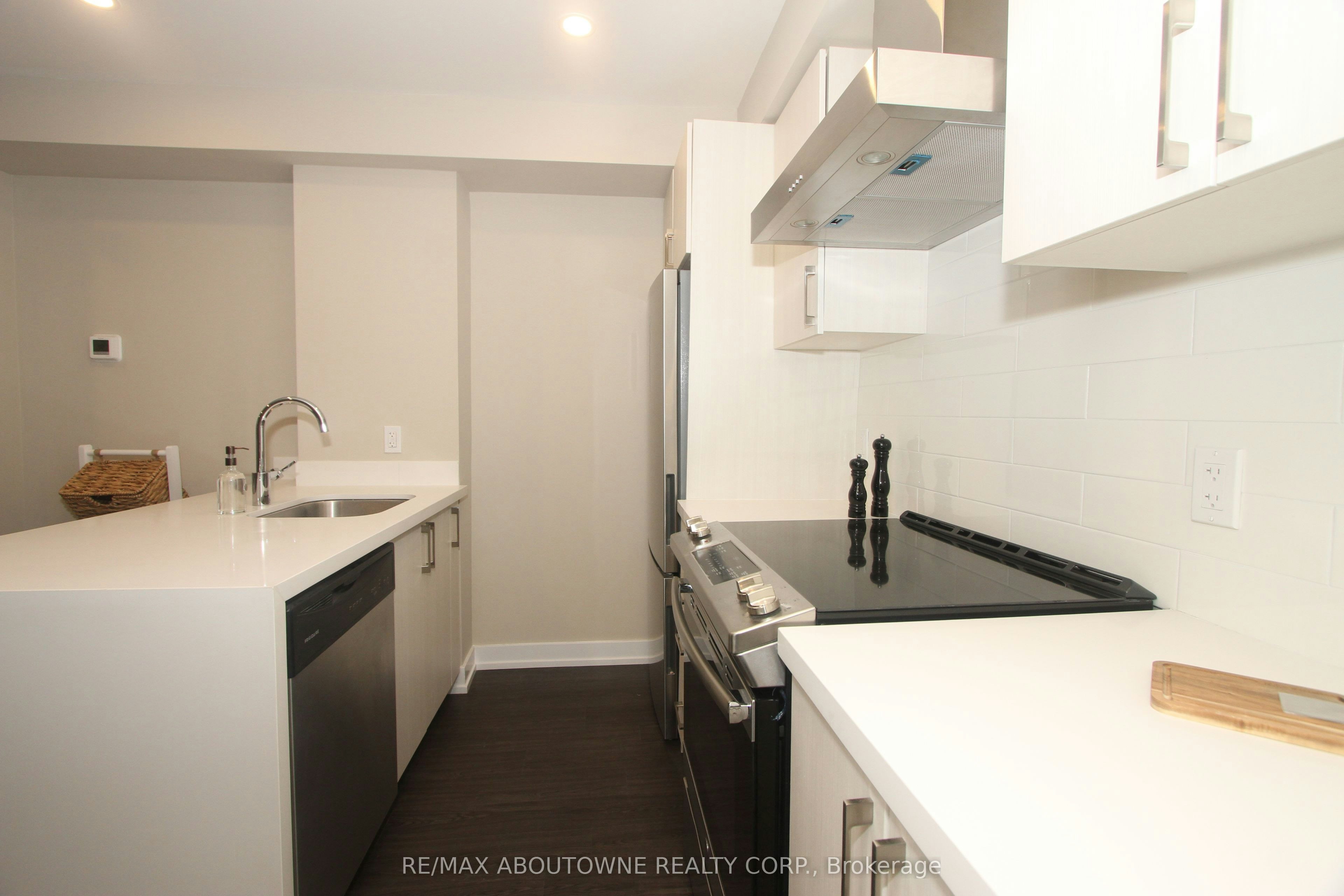 280 Bleecker Street, Toronto, ON, M4X 1M1 - 2