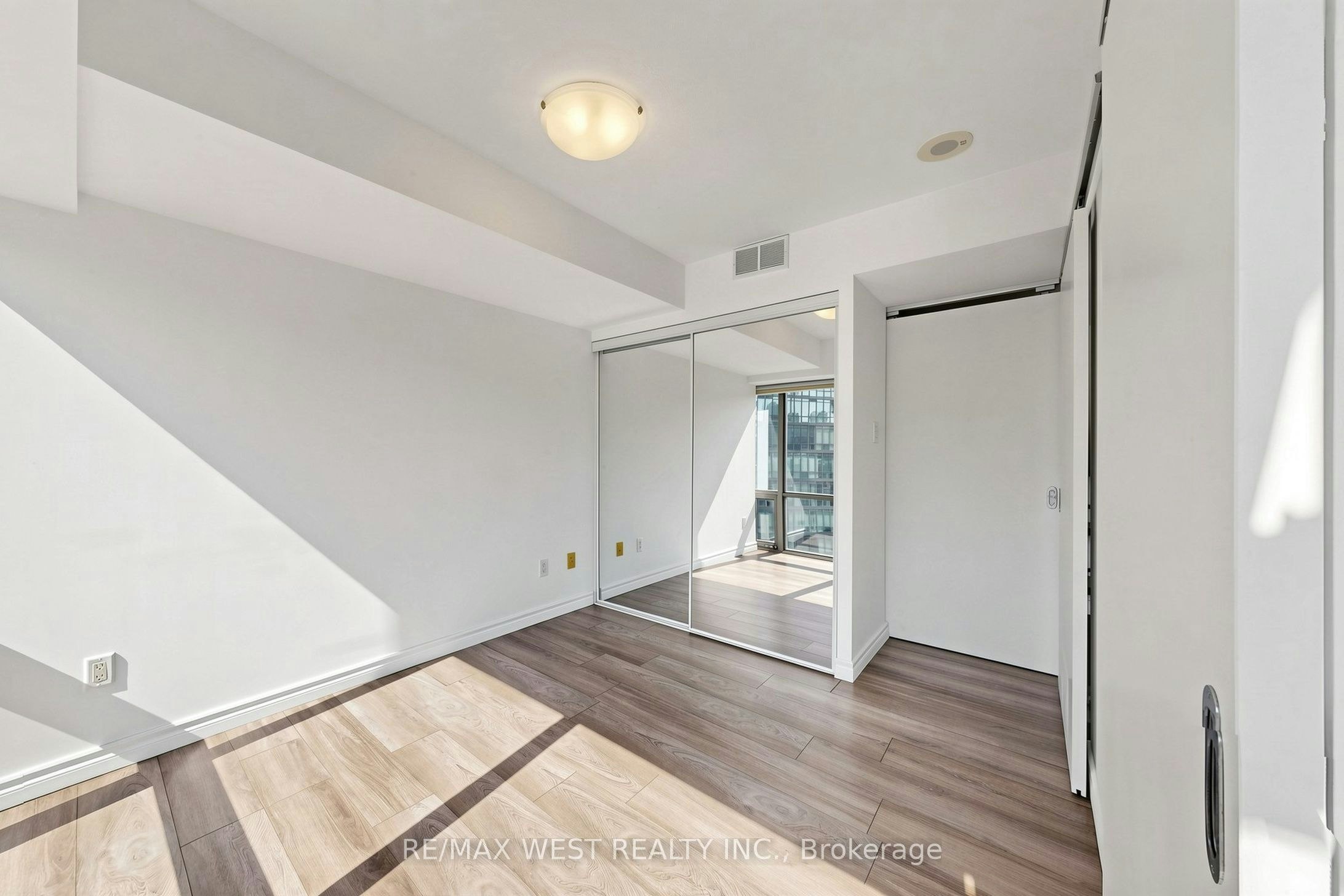 1203-38 Grenville Street, Toronto, ON, M4Y 1A9 - 19