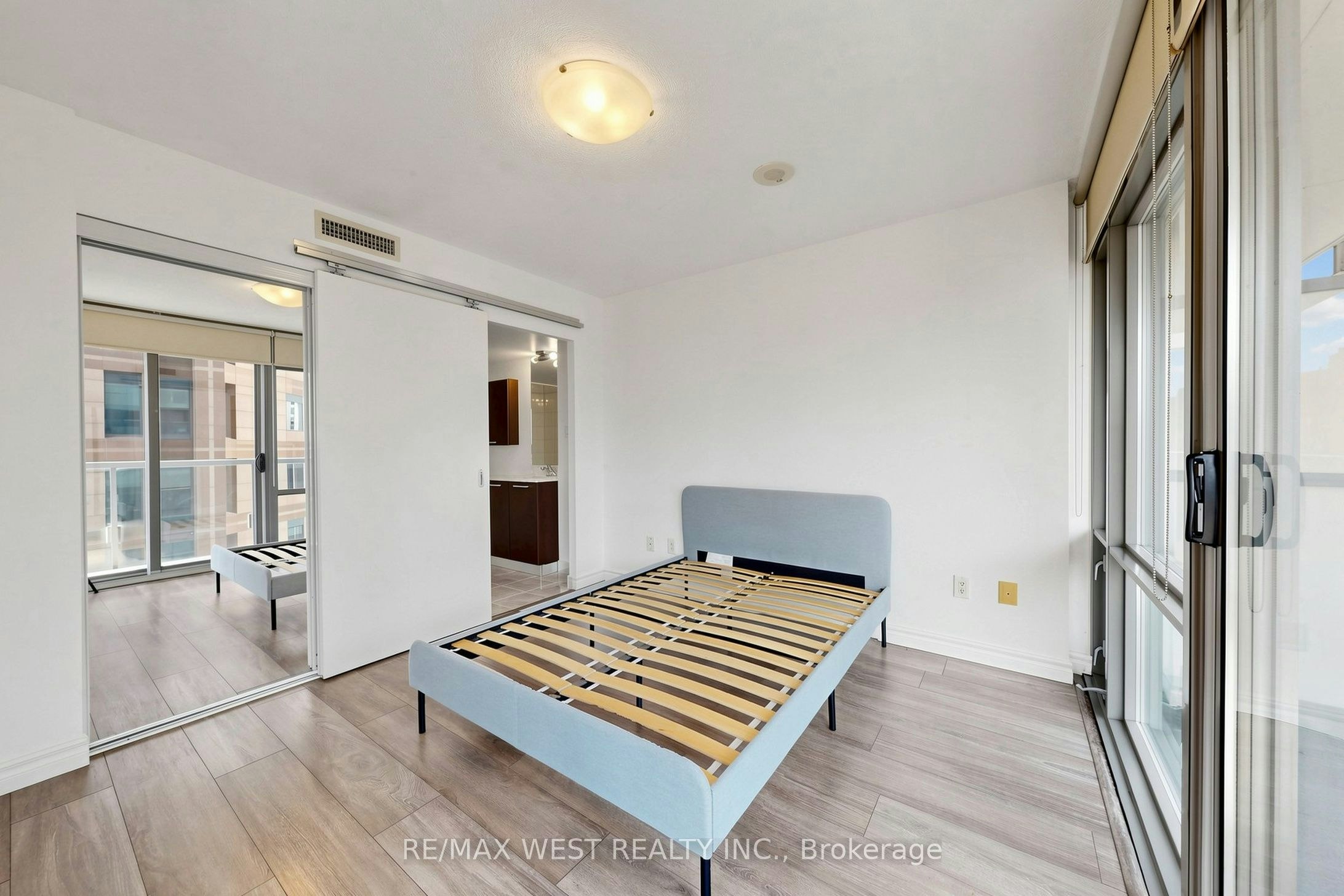 1203-38 Grenville Street, Toronto, ON, M4Y 1A9 - 12