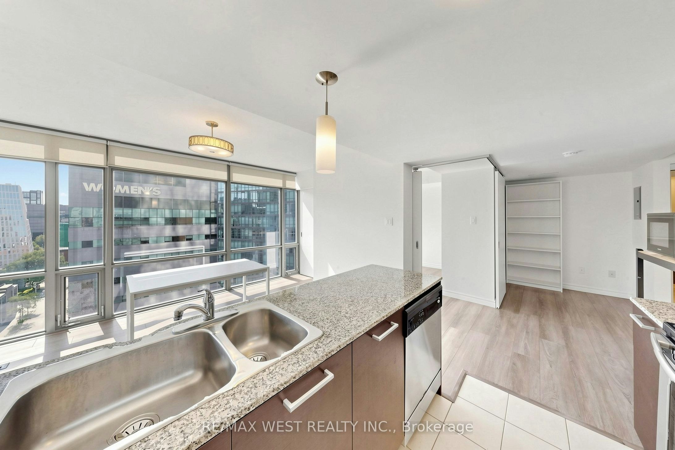 1203-38 Grenville Street, Toronto, ON, M4Y 1A9 - 10