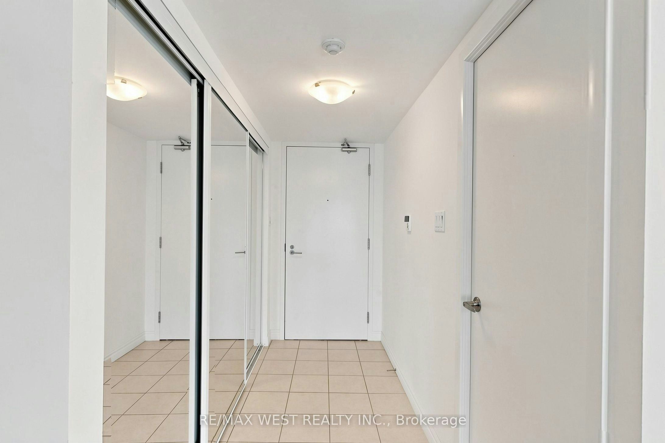 1203-38 Grenville Street, Toronto, ON, M4Y 1A9 - 22
