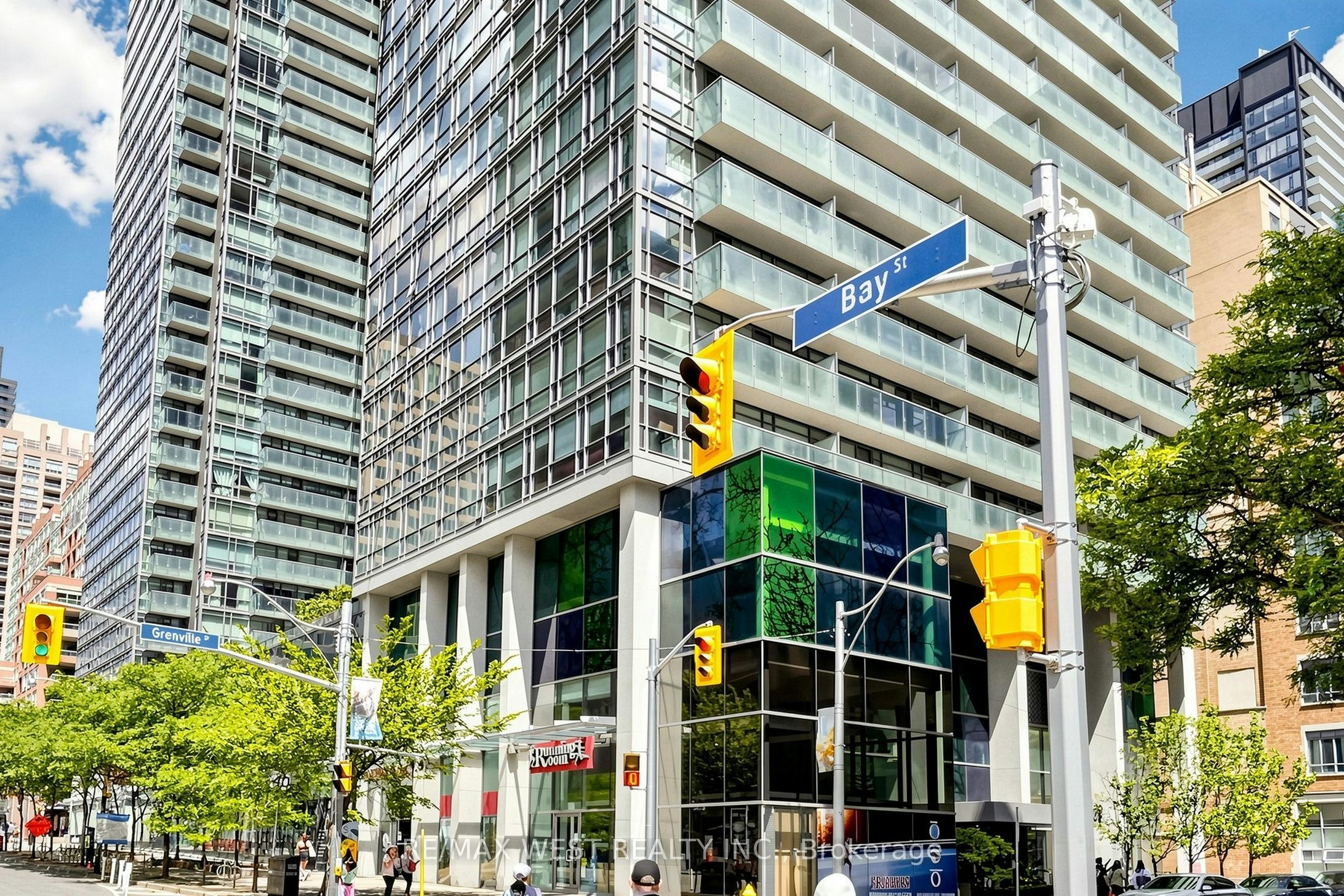 1203-38 Grenville Street, Toronto, ON, M4Y 1A9