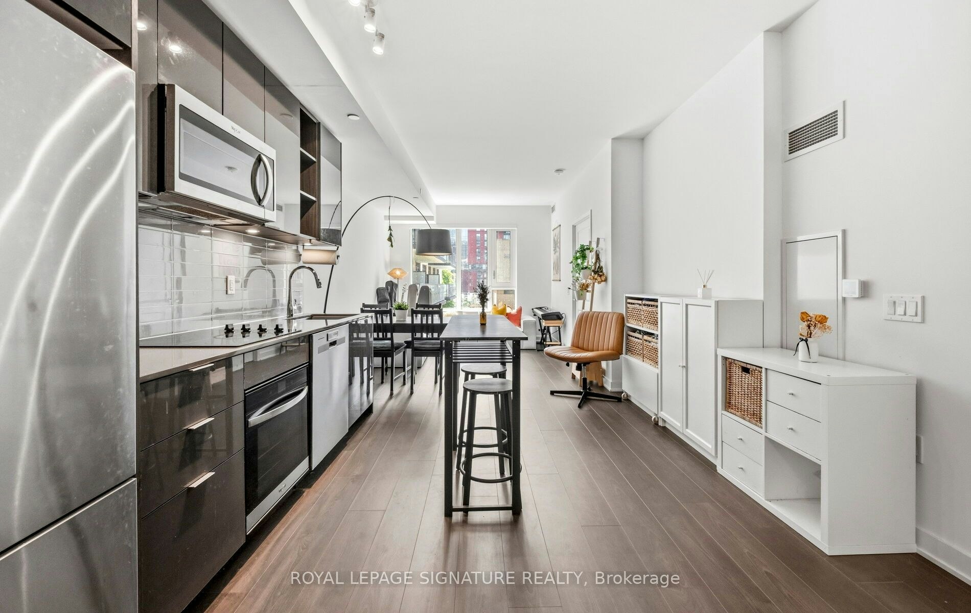427-543 Richmond Street W, Toronto, ON, M5V 0W9