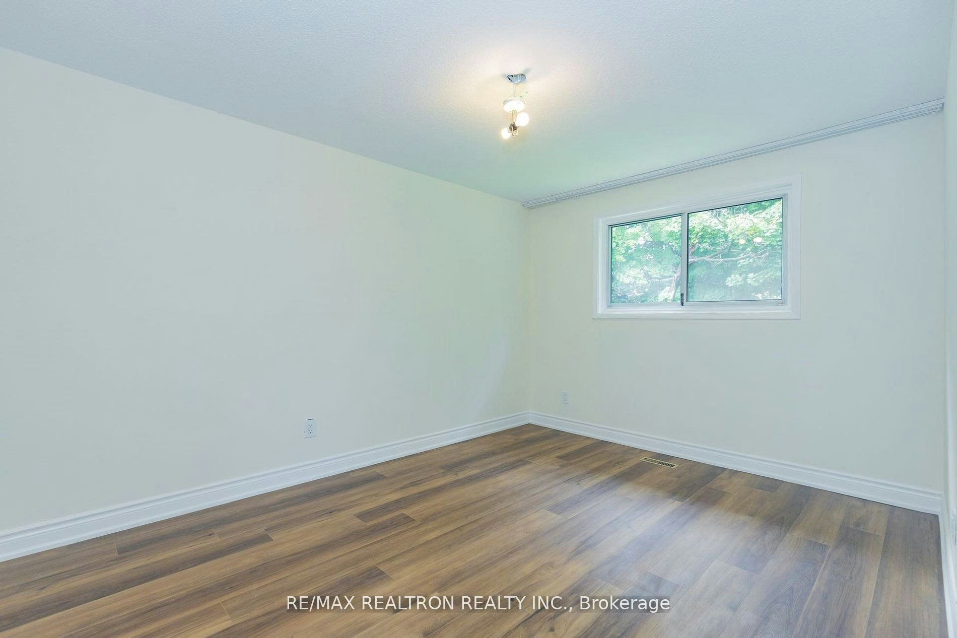 Main-129 Sexton Crescent, Toronto, ON, M2H 2L7 - 18
