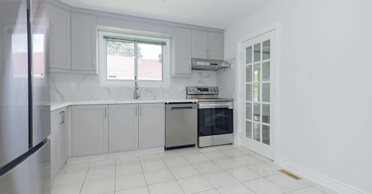Main-129 Sexton Crescent, Toronto, ON, M2H 2L7 - 4