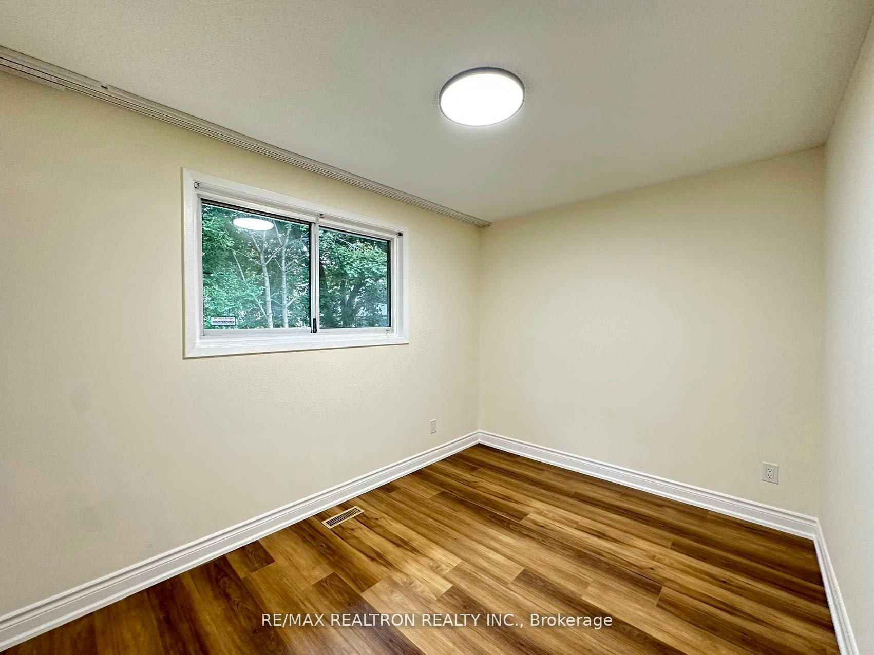 Main-129 Sexton Crescent, Toronto, ON, M2H 2L7 - 25