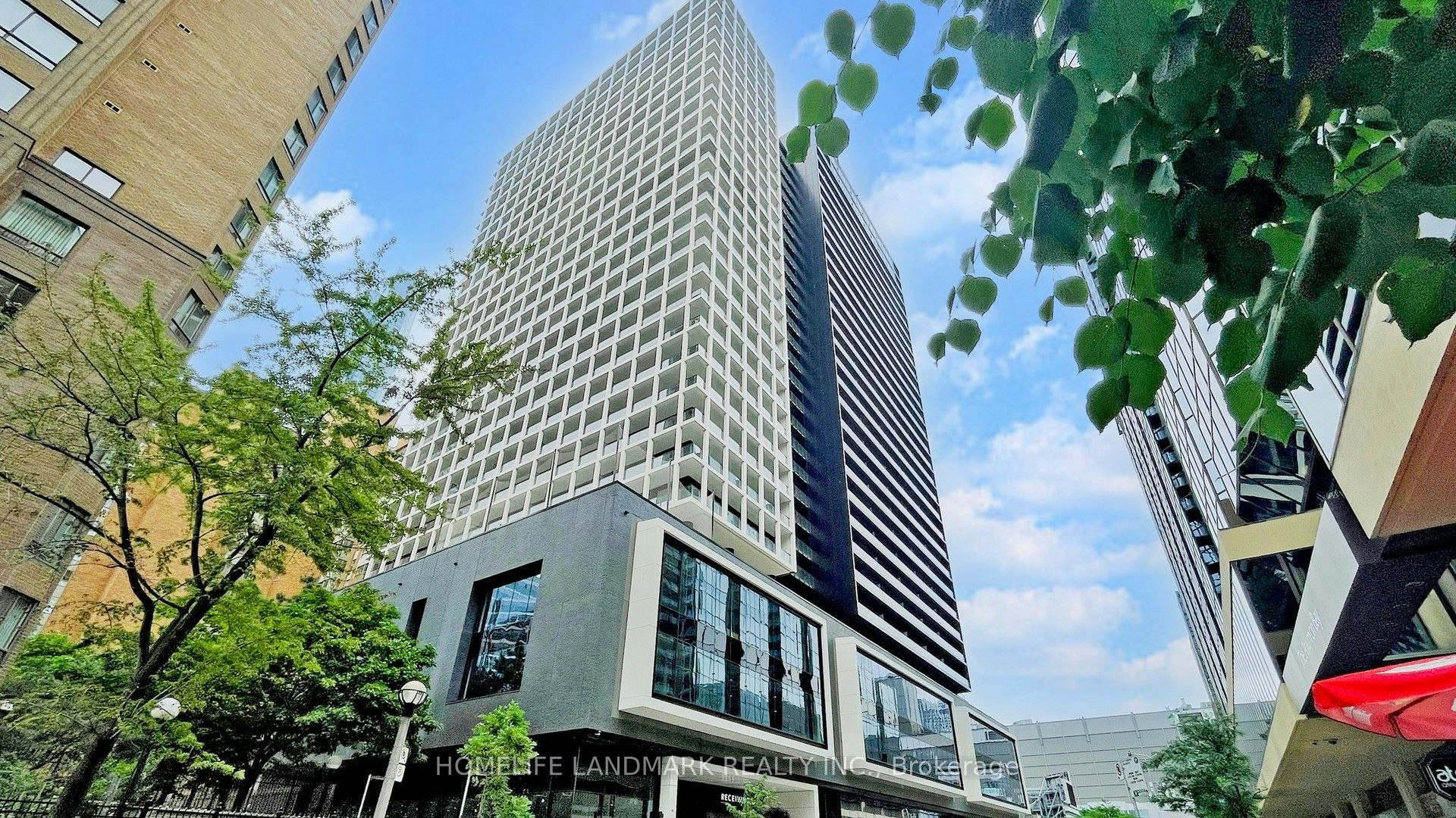 1421-20 Edward Street, Toronto, ON, M5G 1C9