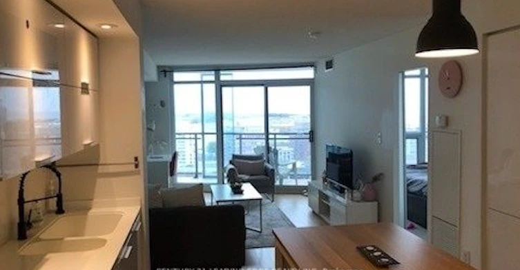 1811-25 Capreol Court, Toronto, ON, M5V 3Z7 - 6