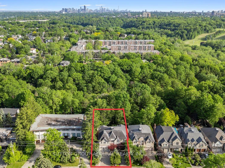 35 Wentworth Avenue, Toronto, ON, M2N 1T5 - 2
