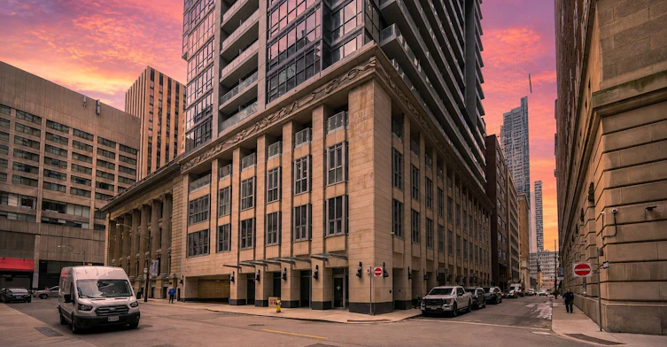 315-70 Temperance Street, Toronto, ON, M5H 4E8