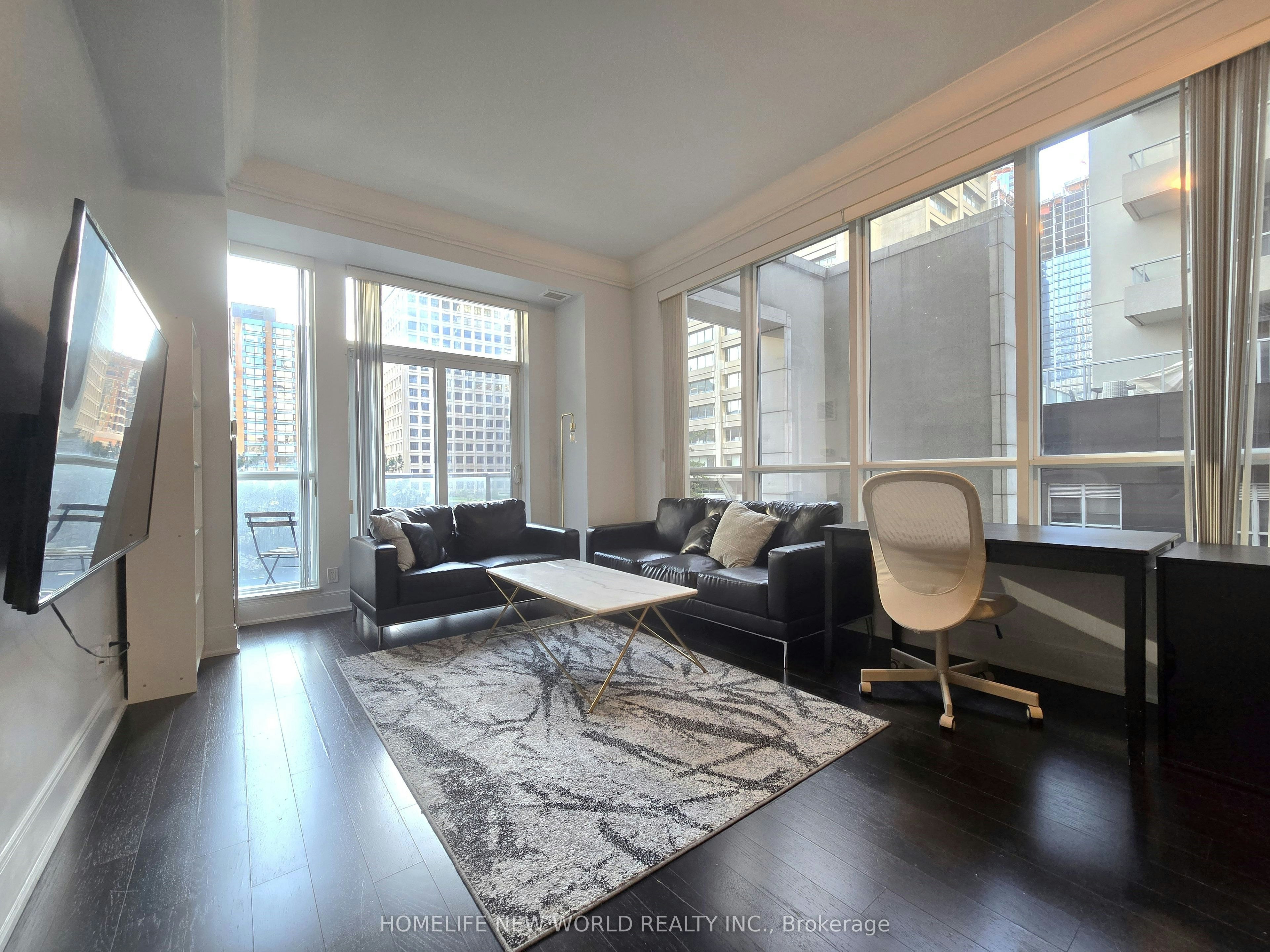605-21 Balmuto Street, Toronto, ON, M4Y 1W4 - 2