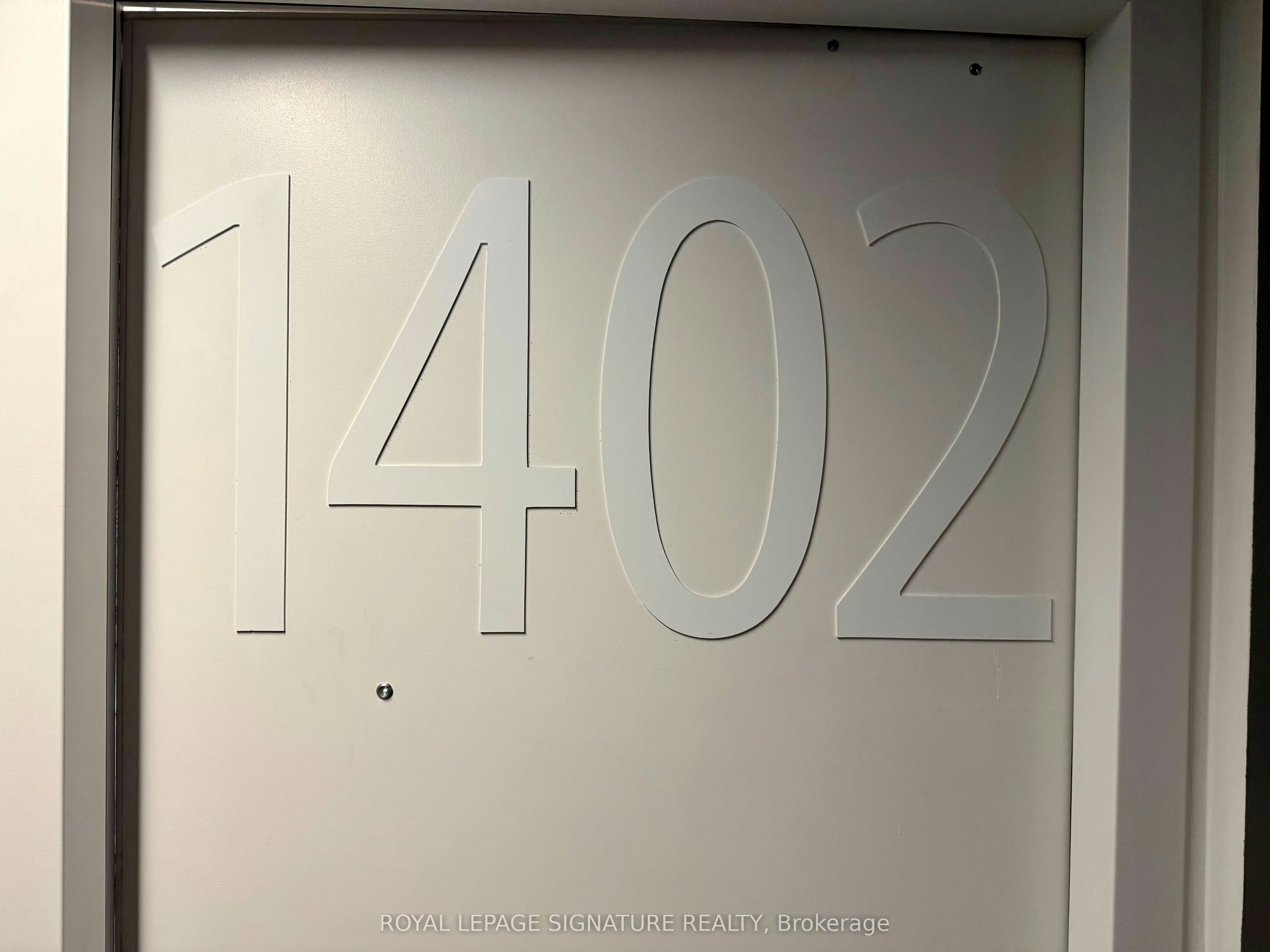 1402-51 Trolley Crescent, Toronto, ON, M5A 0E9 - 2