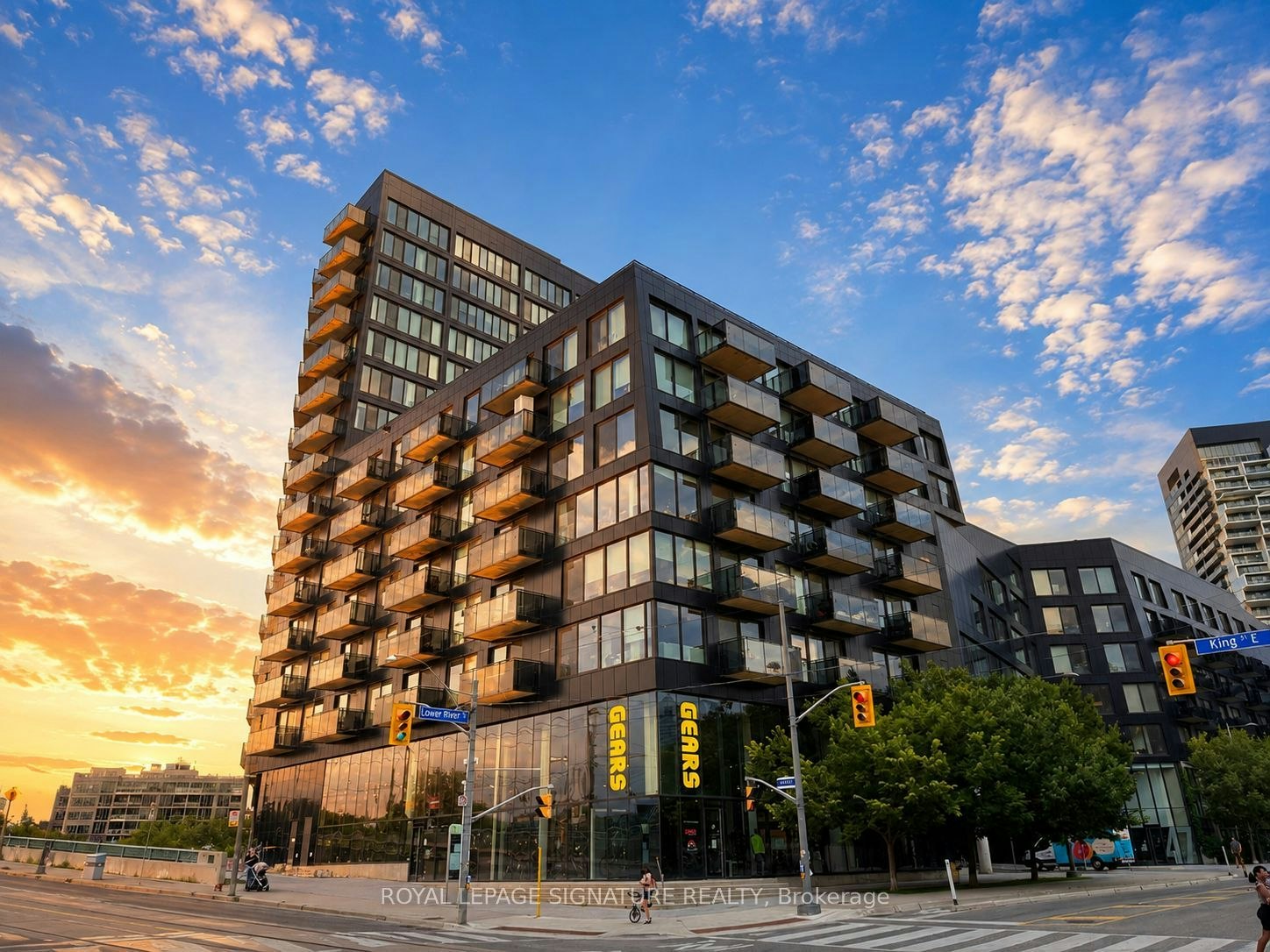 1402-51 Trolley Crescent, Toronto, ON, M5A 0E9