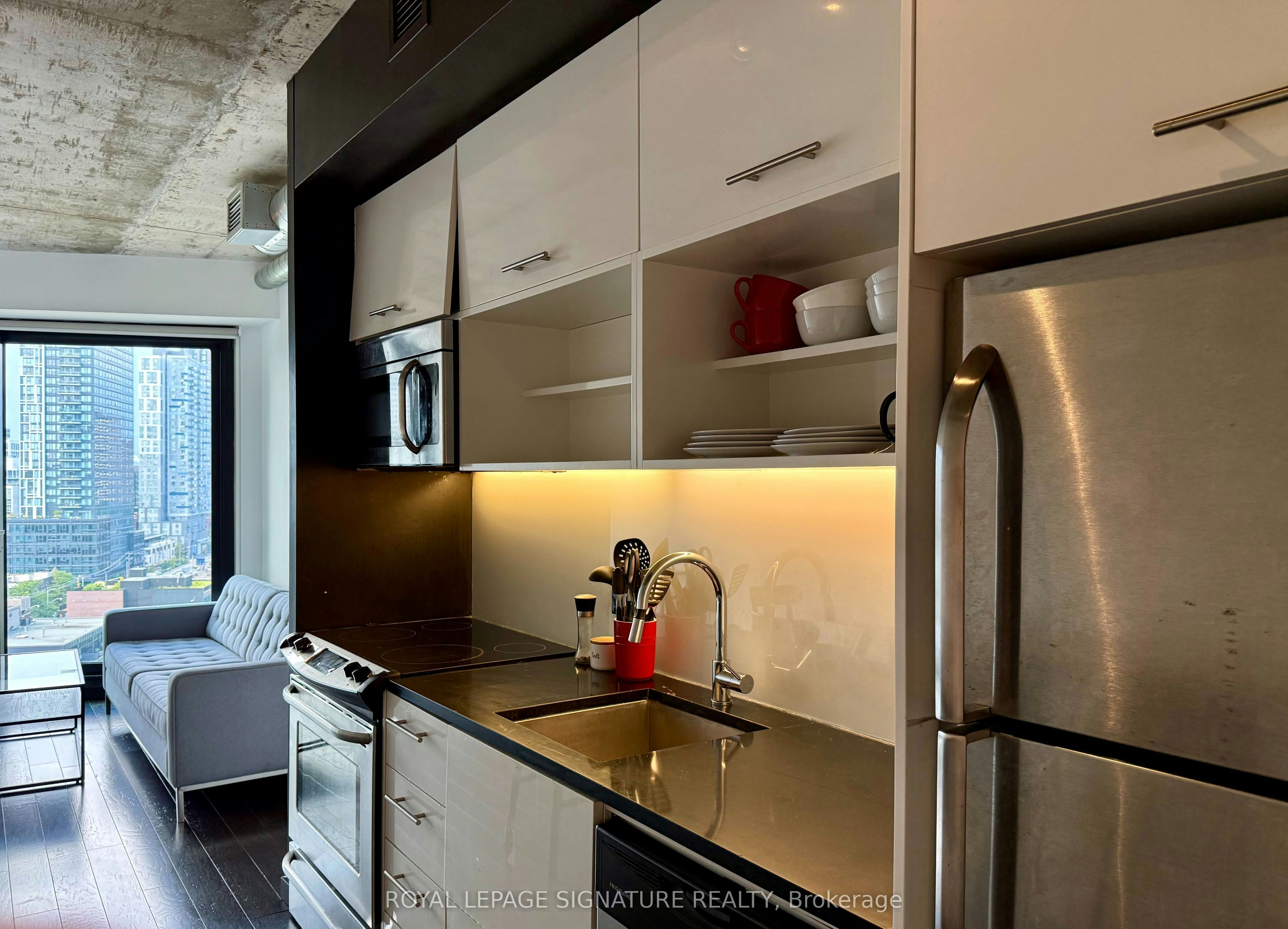 1402-51 Trolley Crescent, Toronto, ON, M5A 0E9 - 17