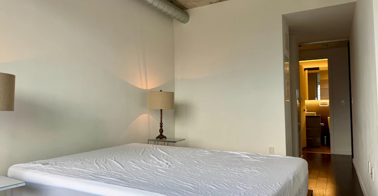 1402-51 Trolley Crescent, Toronto, ON, M5A 0E9 - 16