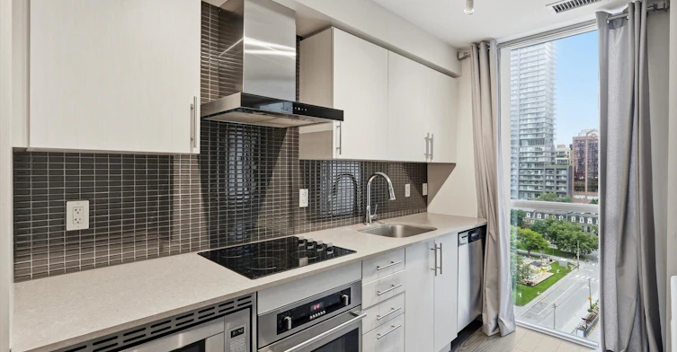 1010-352 Front Street W, Toronto, ON, M5V 0K3 - 14