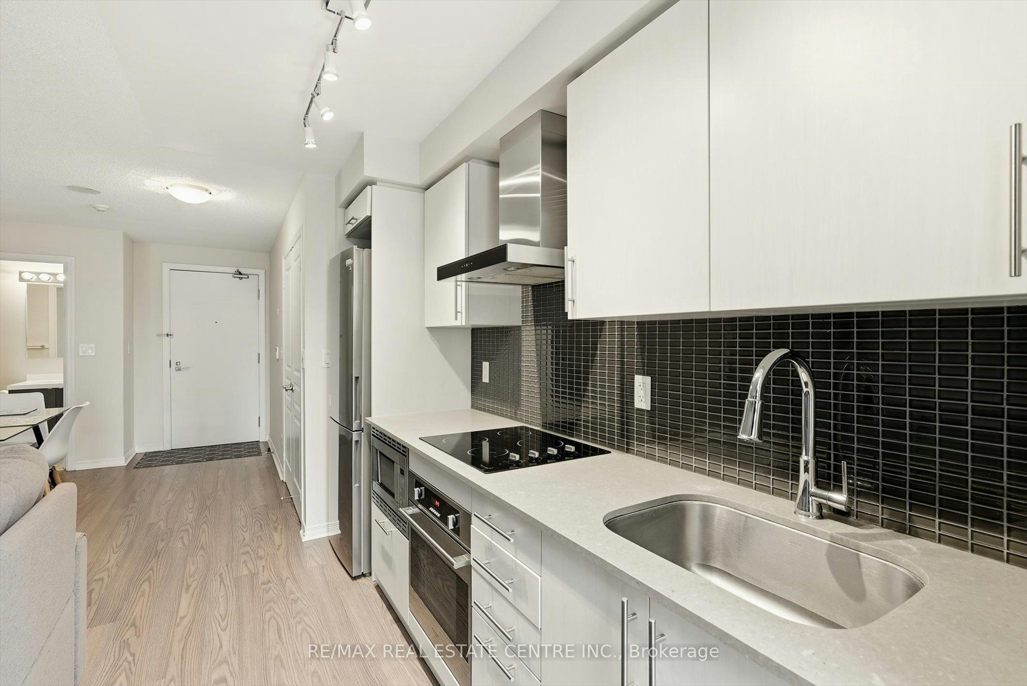 1010-352 Front Street W, Toronto, ON, M5V 0K3 - 16
