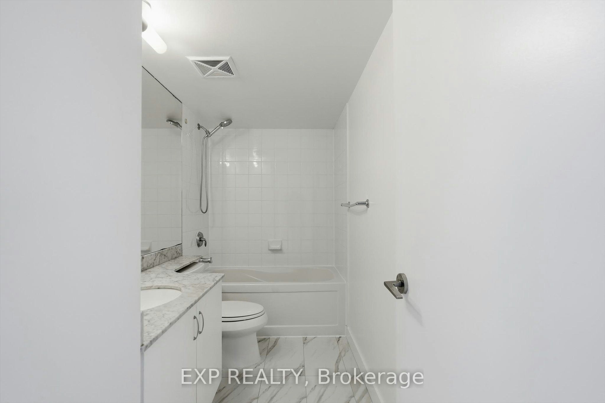 667-209 Fort York Boulevard, Toronto, ON, M5V 4A1 - 18