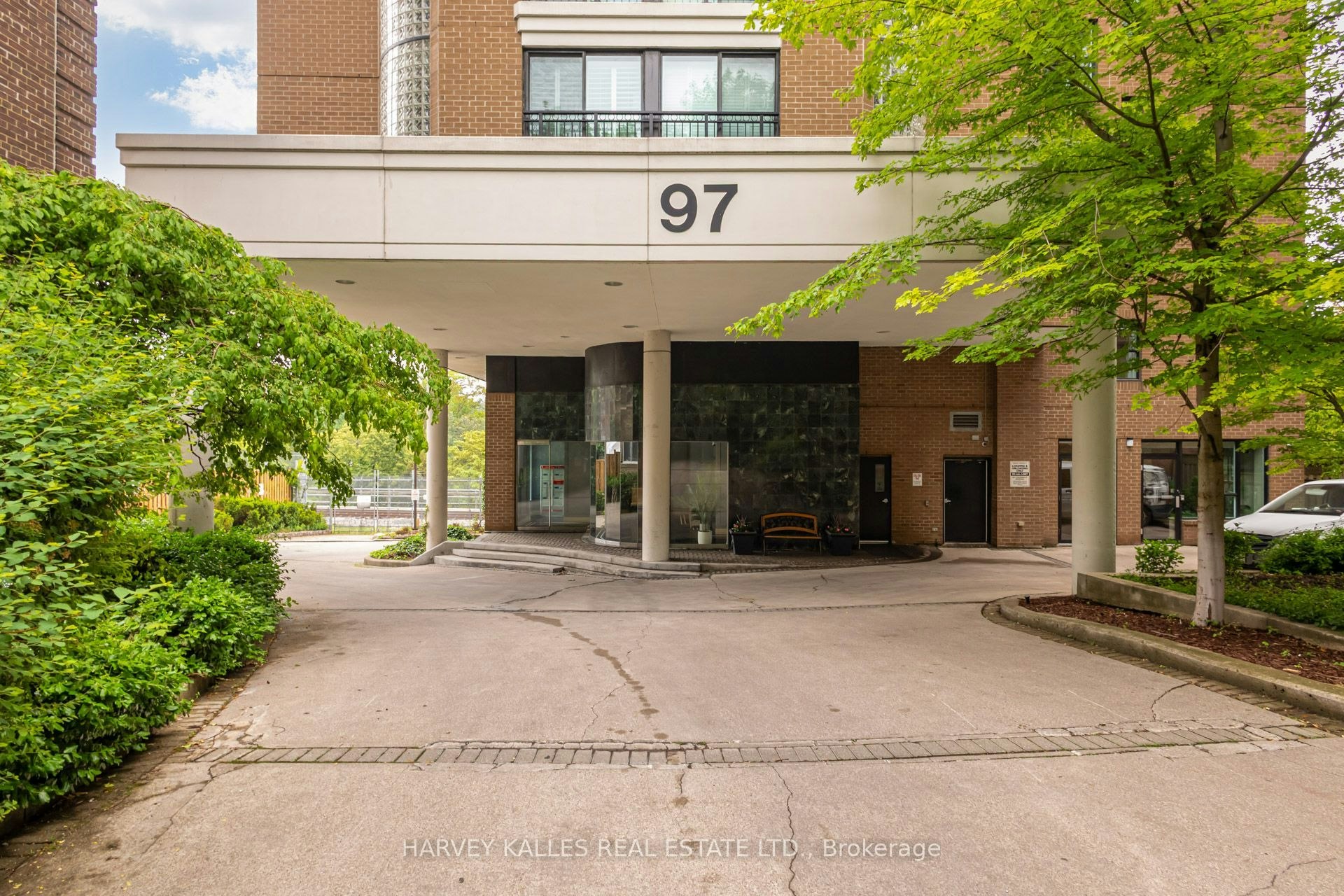 601-97 Lawton Boulevard, Toronto, ON, M4V 1Z6 - 29