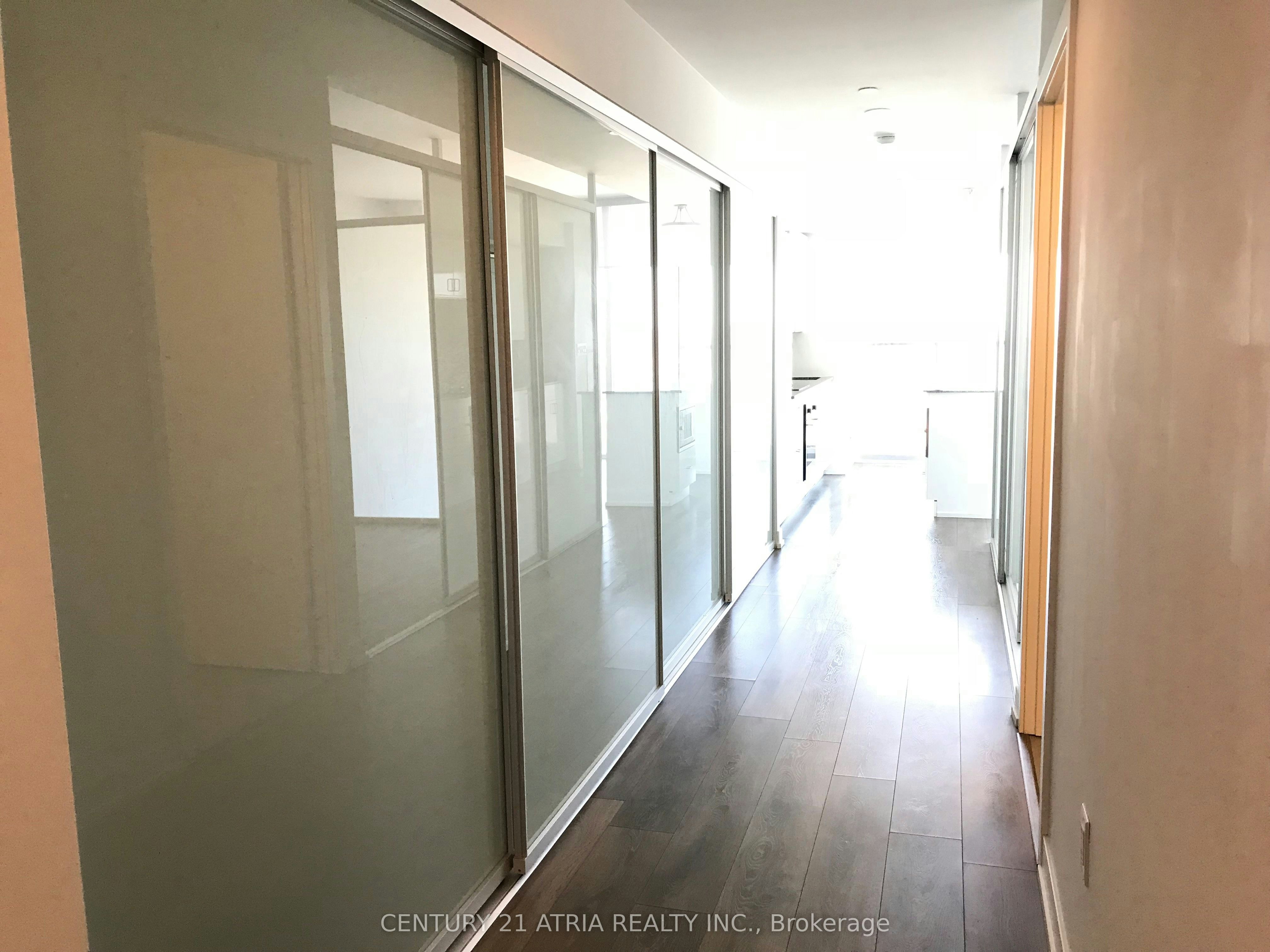 3601-426 University Avenue, Toronto, ON, M5G 1S9 - 8