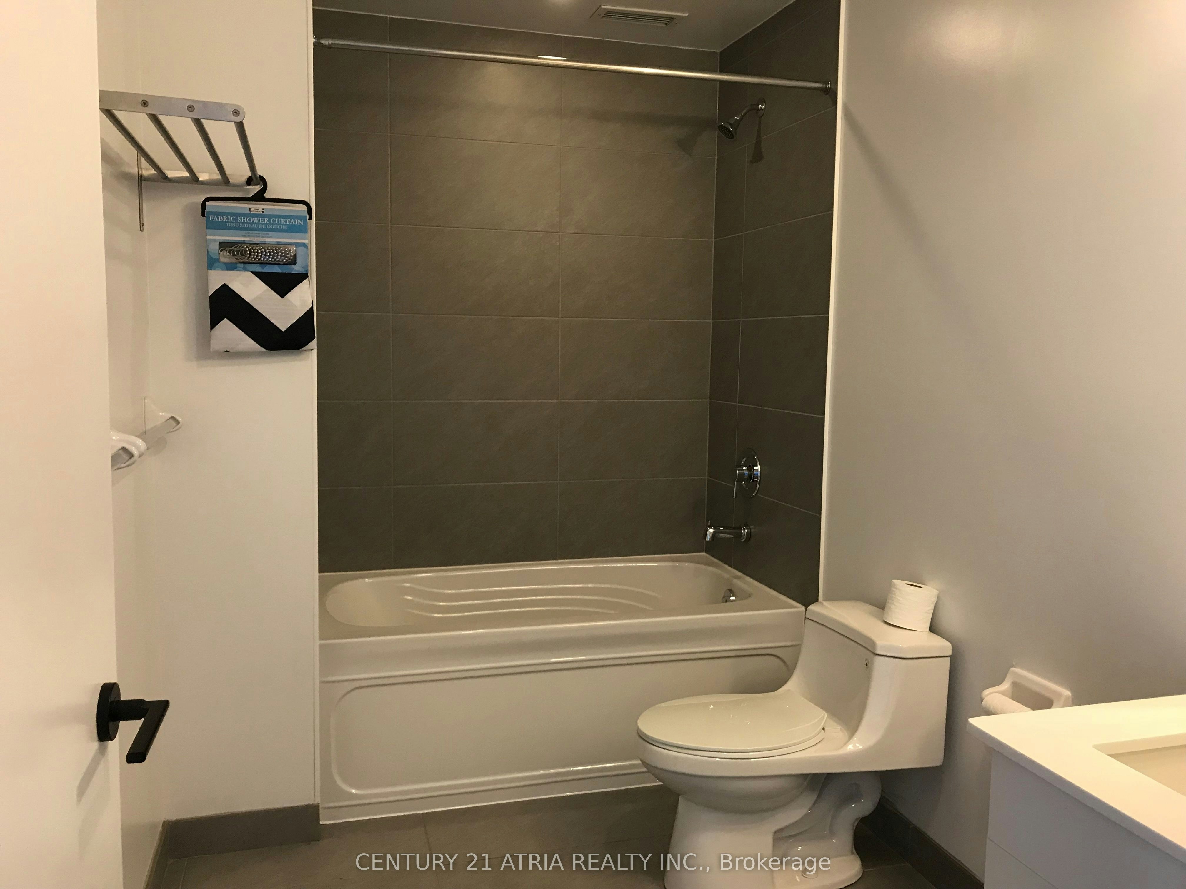 3601-426 University Avenue, Toronto, ON, M5G 1S9 - 6