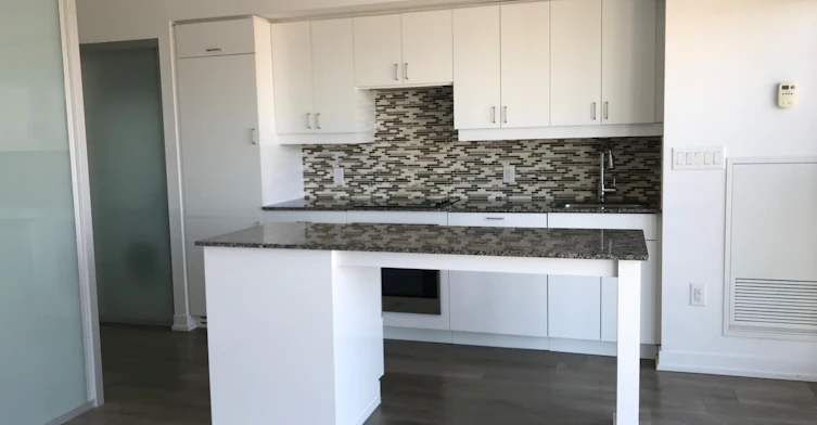 3601-426 University Avenue, Toronto, ON, M5G 1S9 - 4