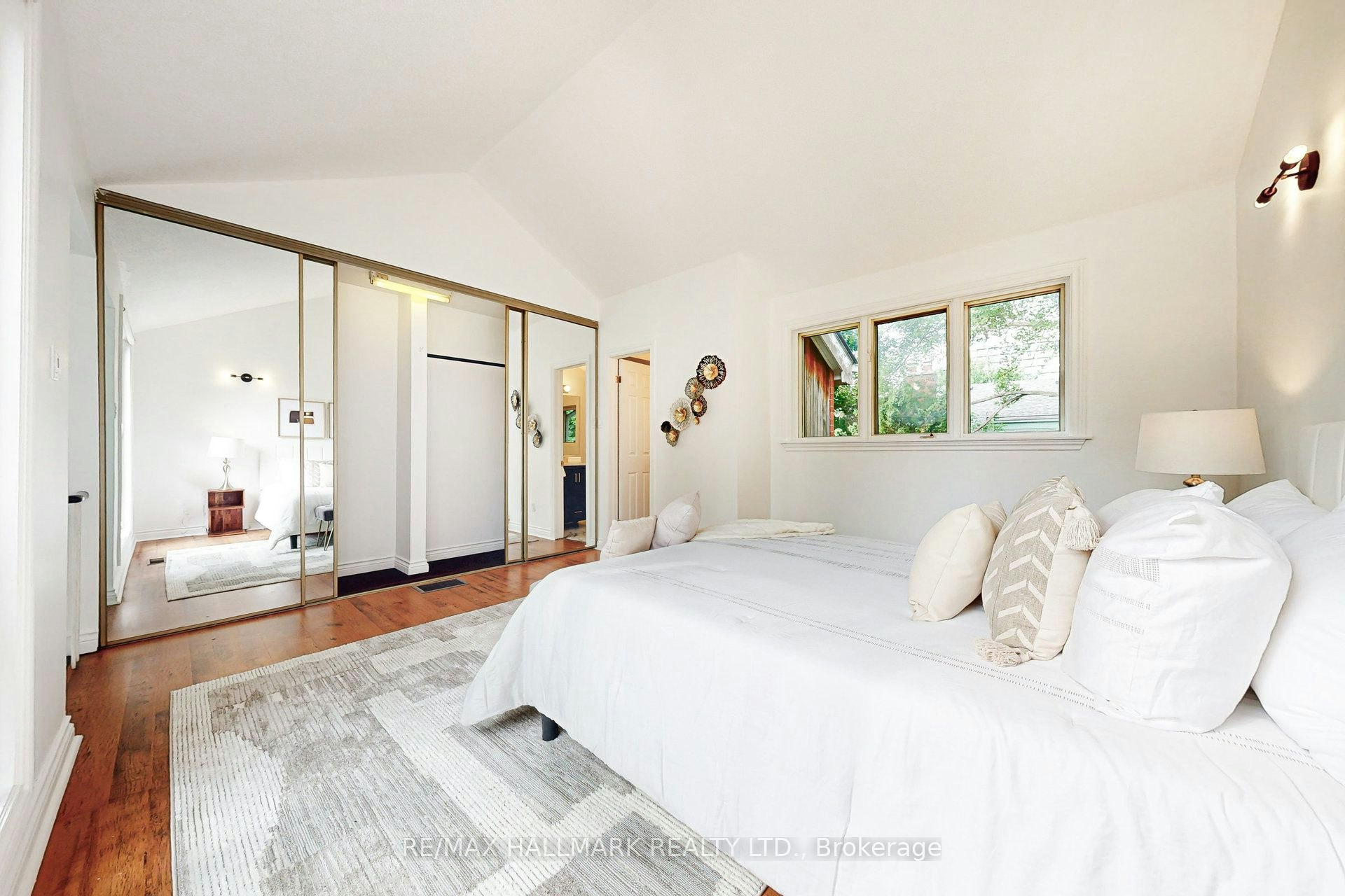 216 Milan Street, Toronto, ON, M5A 3Z6 - 19