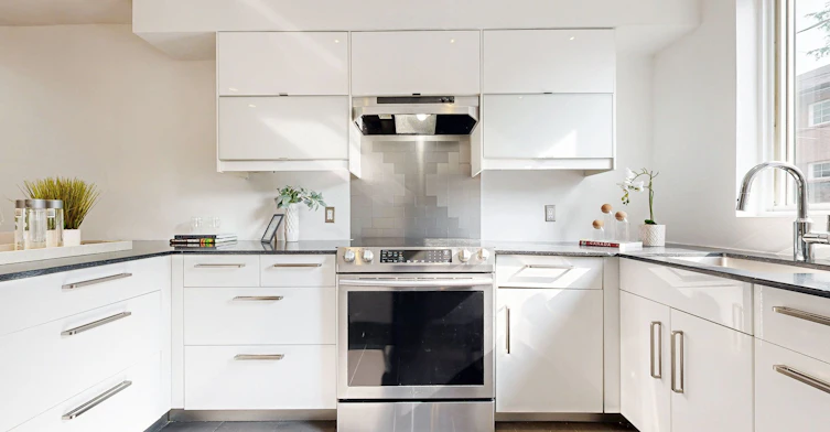 216 Milan Street, Toronto, ON, M5A 3Z6 - 10