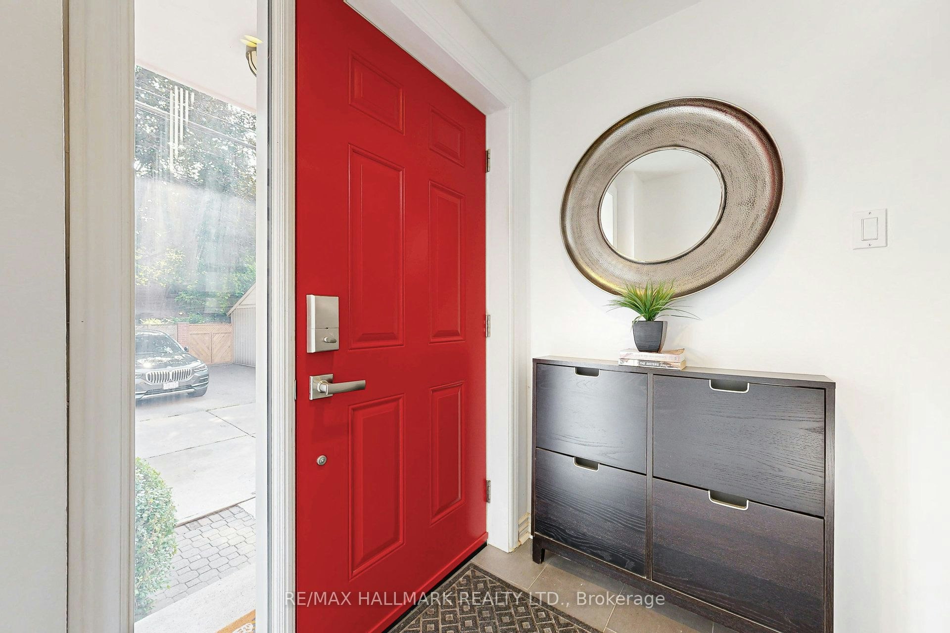 216 Milan Street, Toronto, ON, M5A 3Z6 - 2