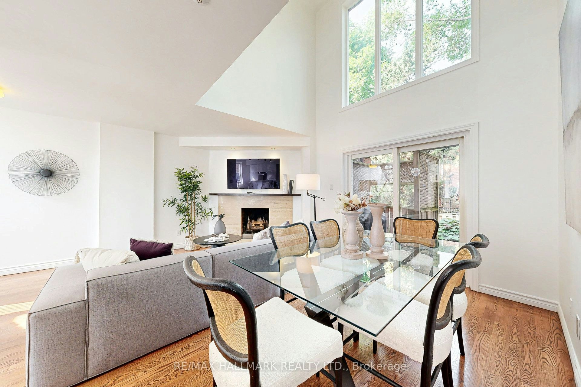 216 Milan Street, Toronto, ON, M5A 3Z6 - 7
